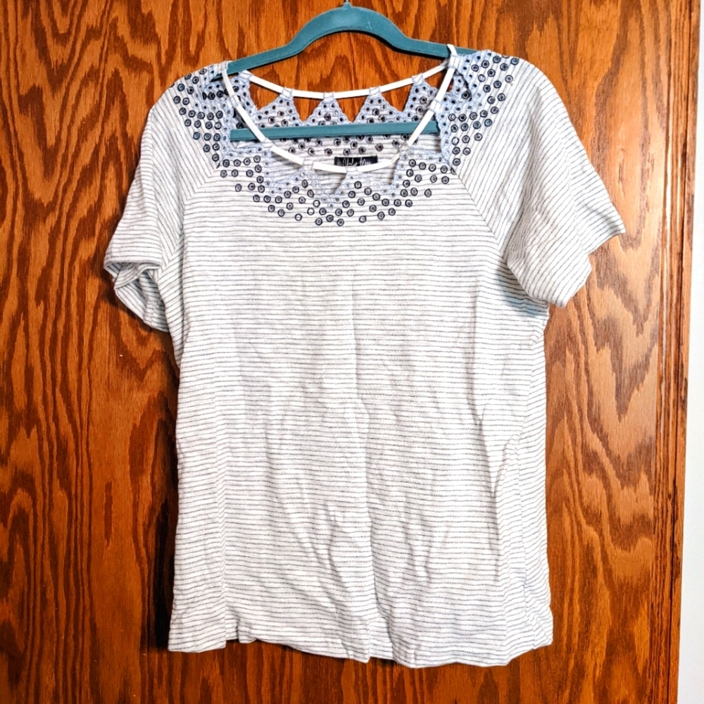 NWT Charlie Moss Knit Tee with Neck Detail